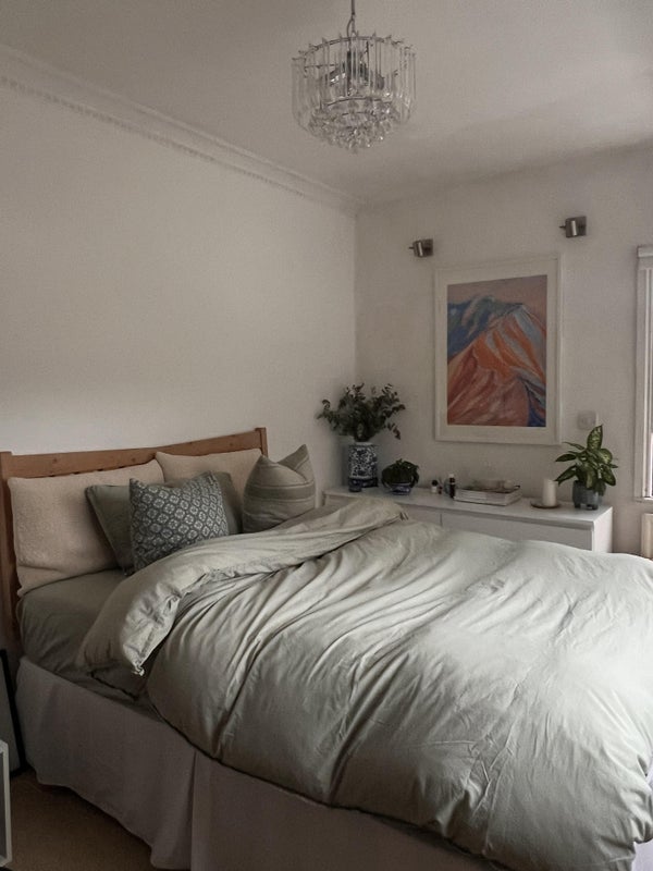 Room Haggard Road in Greater London