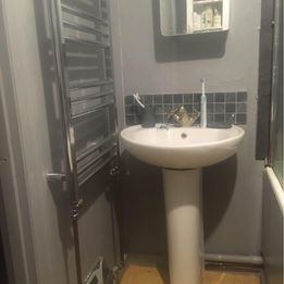 Room Vicarage Lane in Leicester