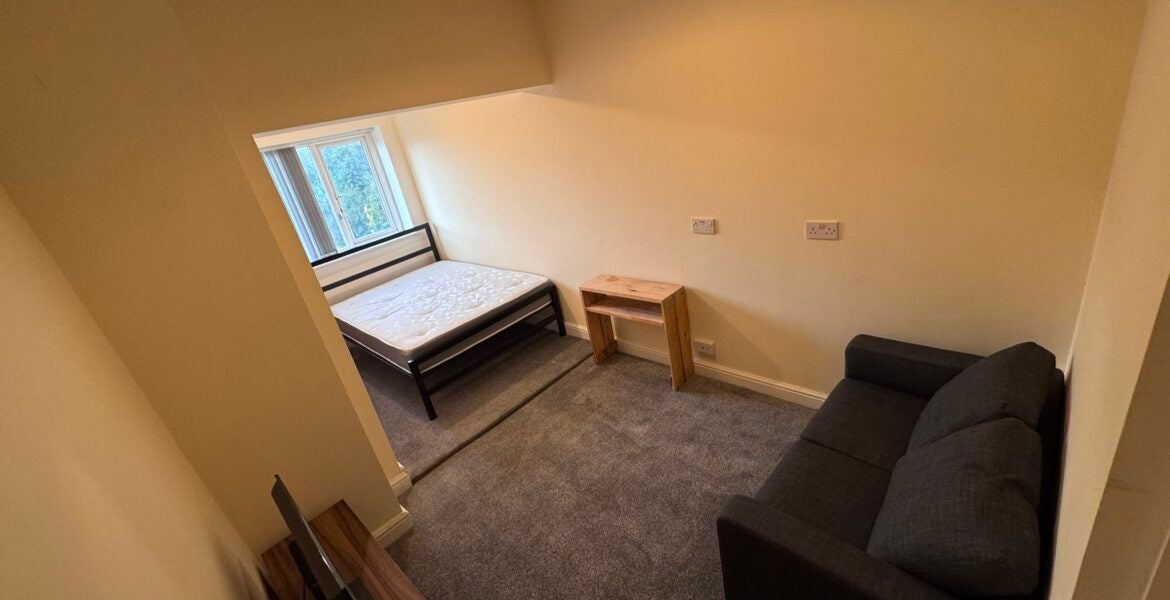 Room Hardwick Street in Leeds