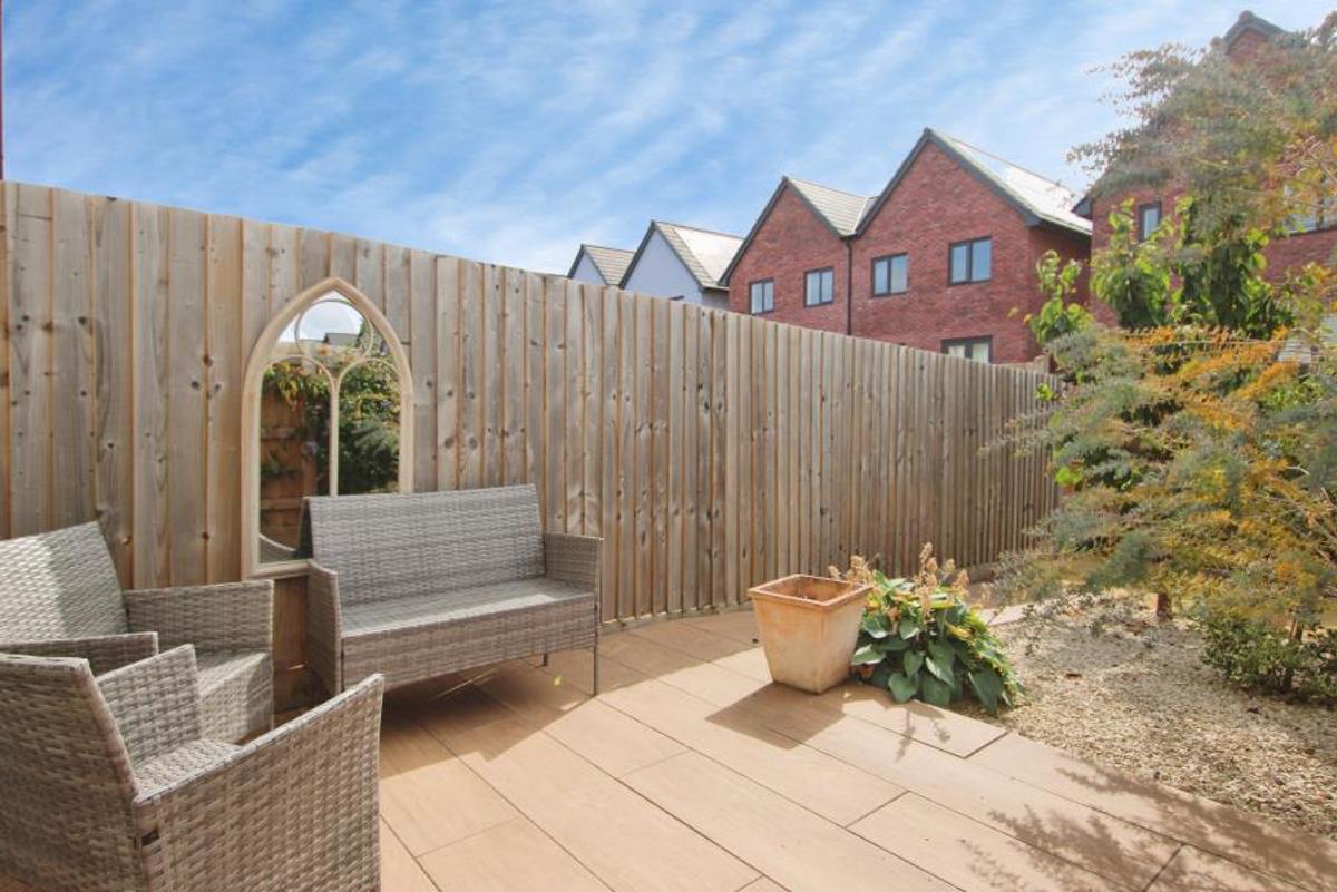 House Bayliss Gardens in Bradley Stoke