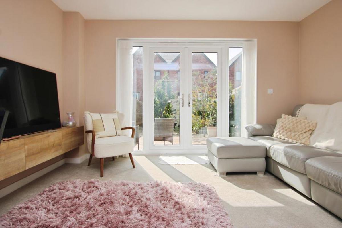 House Bayliss Gardens in Bradley Stoke