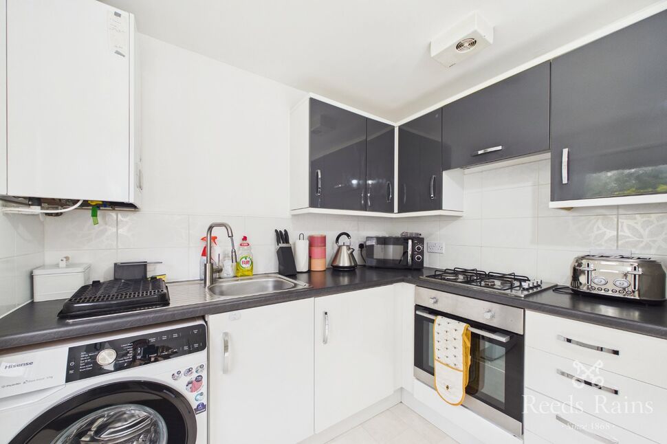 Flat Overlinks Road in Manchester