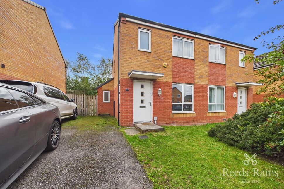 Flat Overlinks Road in Manchester