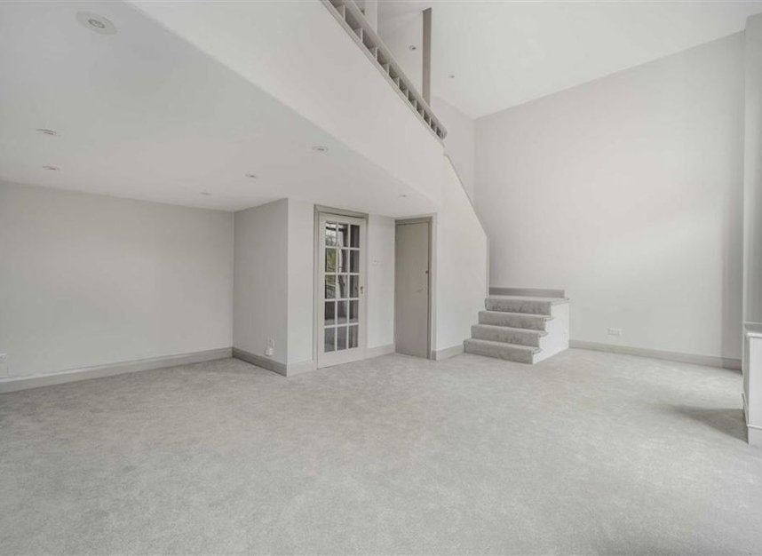 Flat Hyde Park Gardens in City of Westminster