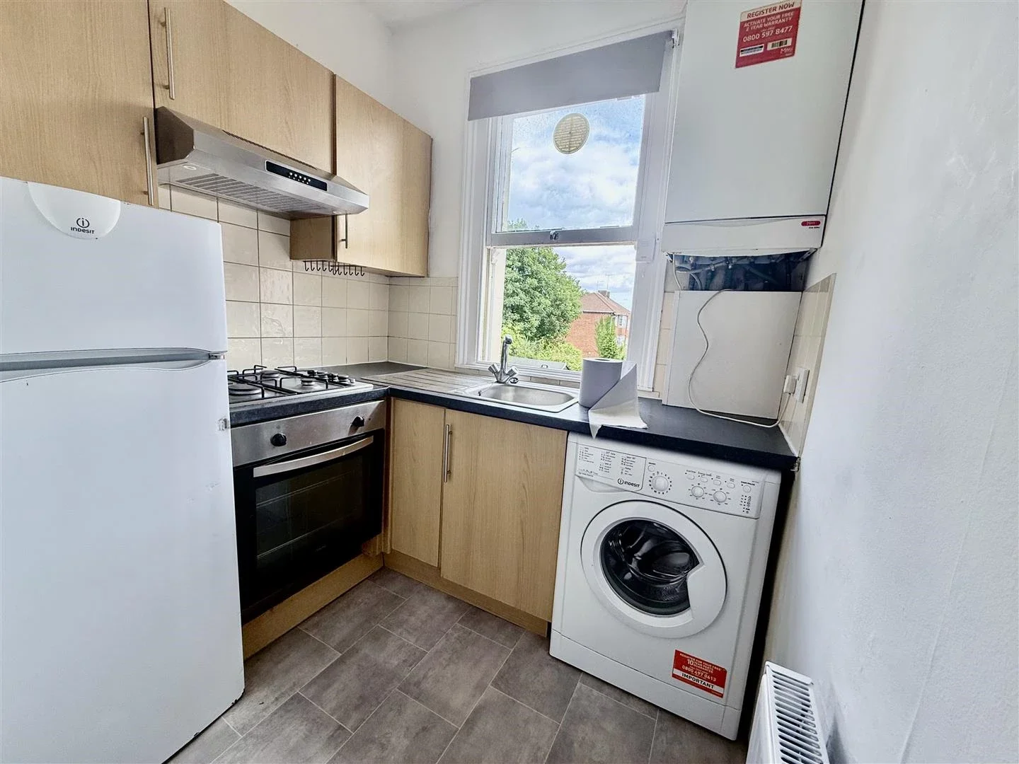 Flat Torrington Park in Greater London