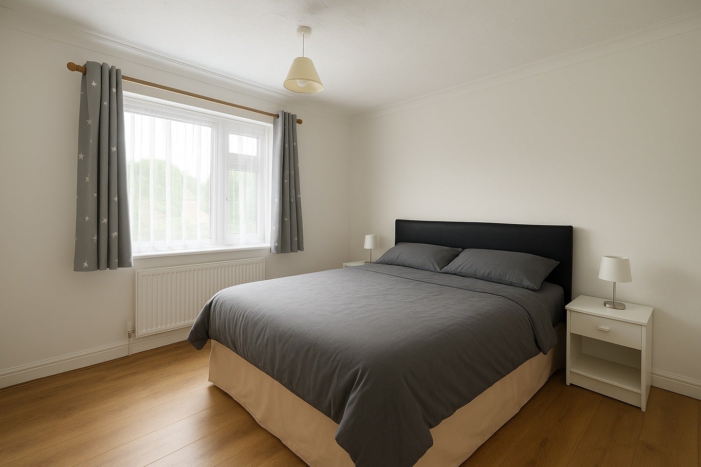 Room Dunraven Avenue in Luton