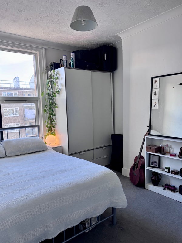 Room Stockwell Road in Greater London