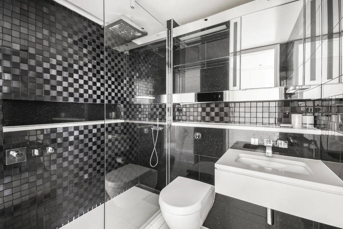 Flat Andrewes Highwalk in City of London
