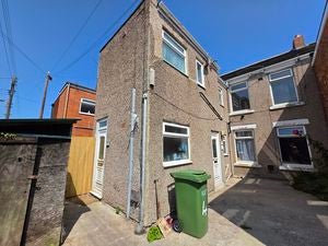 Flat Ravensworth Street in Bedlington Station