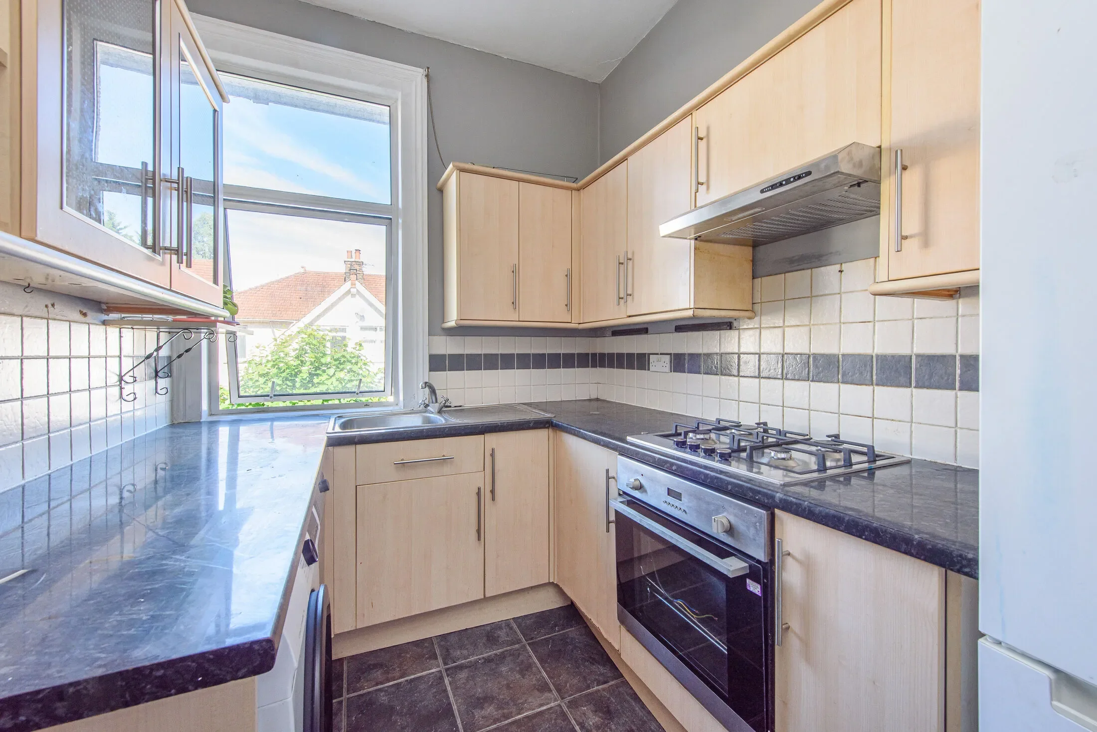 Flat Rowsley Avenue in Greater London