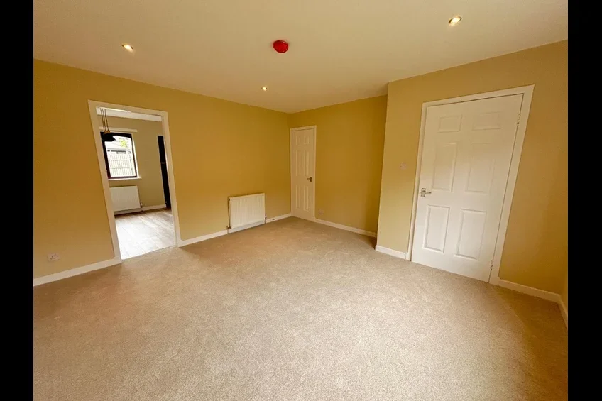House Whitesbridge Close in Elderslie
