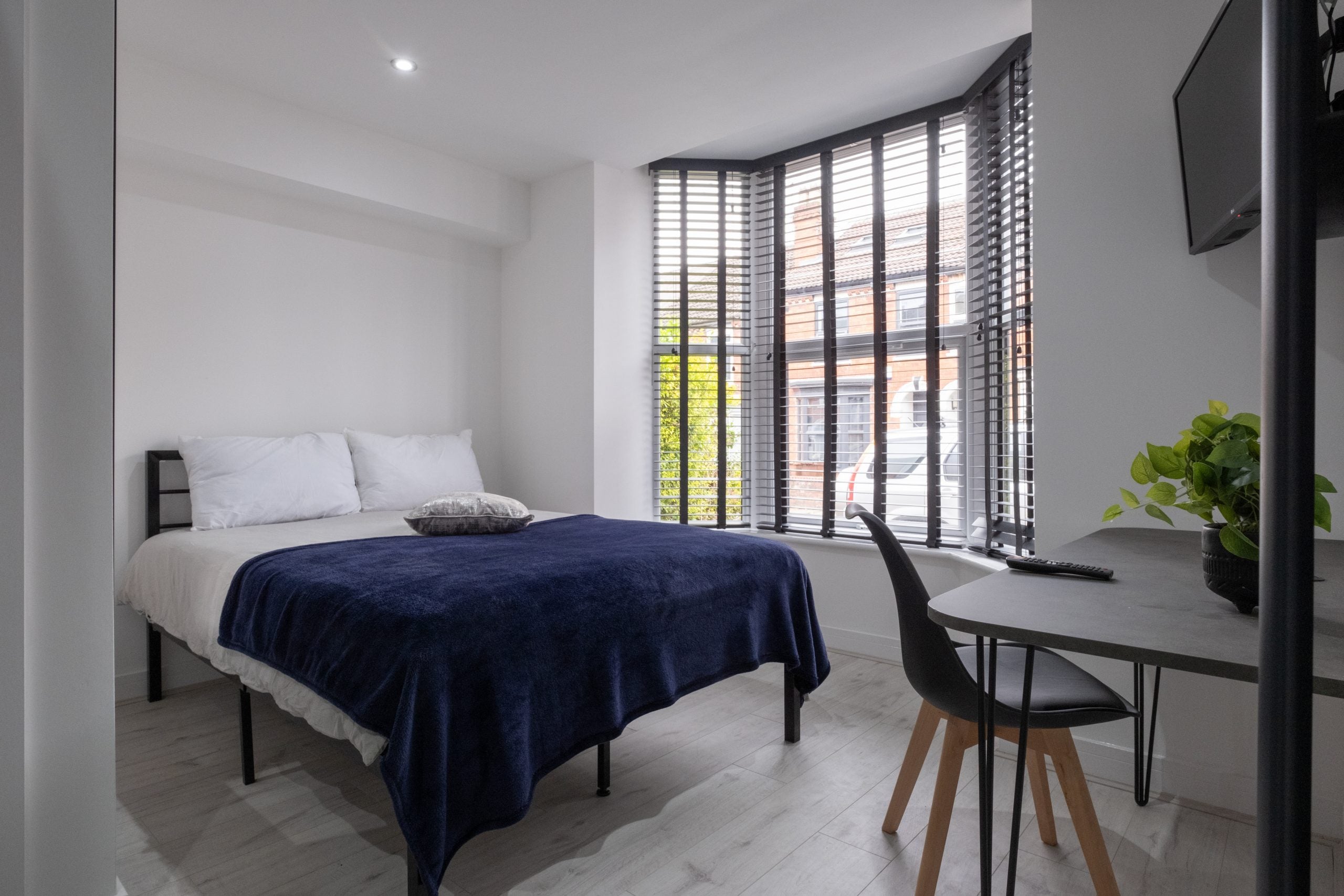 Room Avondale Street in Lincoln