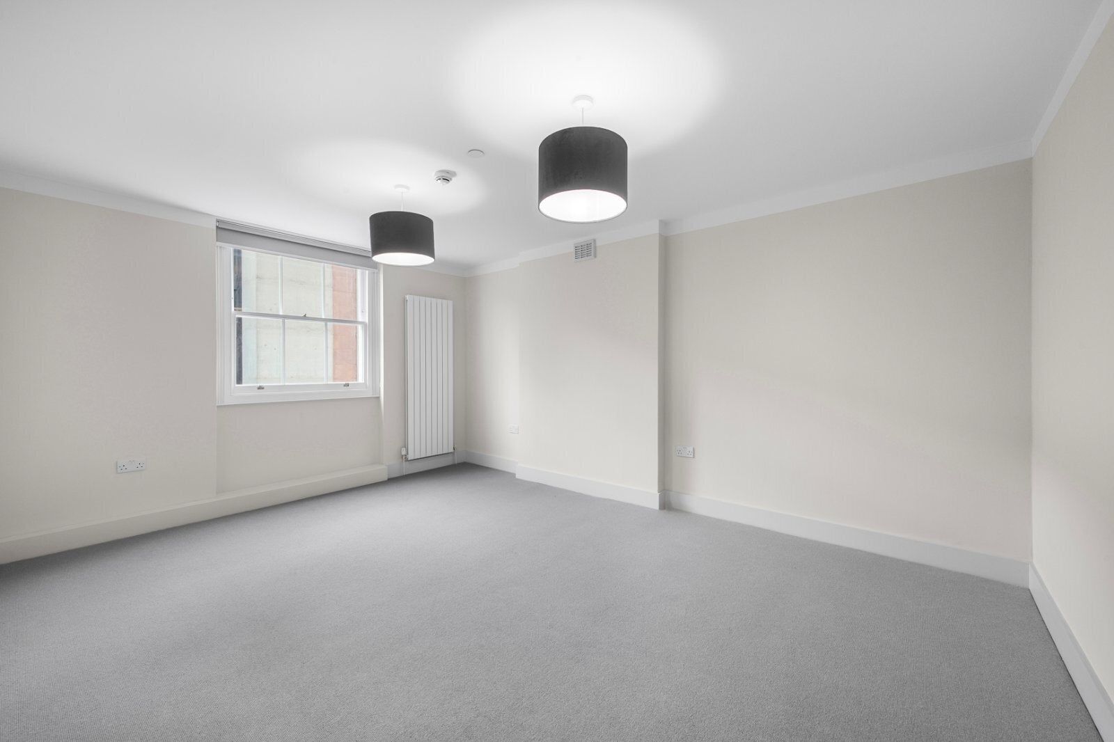 Flat Woburn Square in Greater London