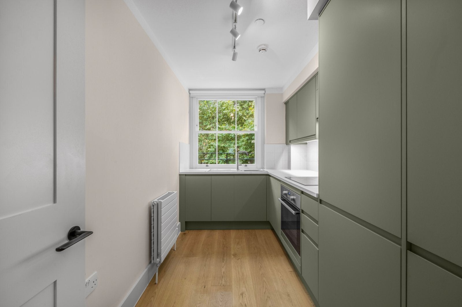 Flat Woburn Square in Greater London