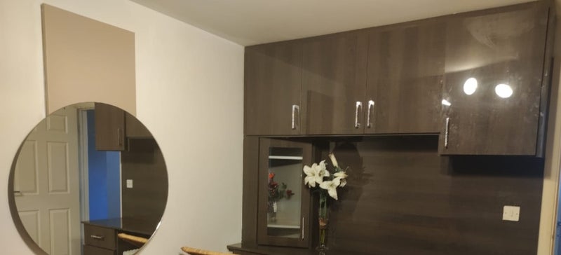 Room Thames Mead in Elmbridge