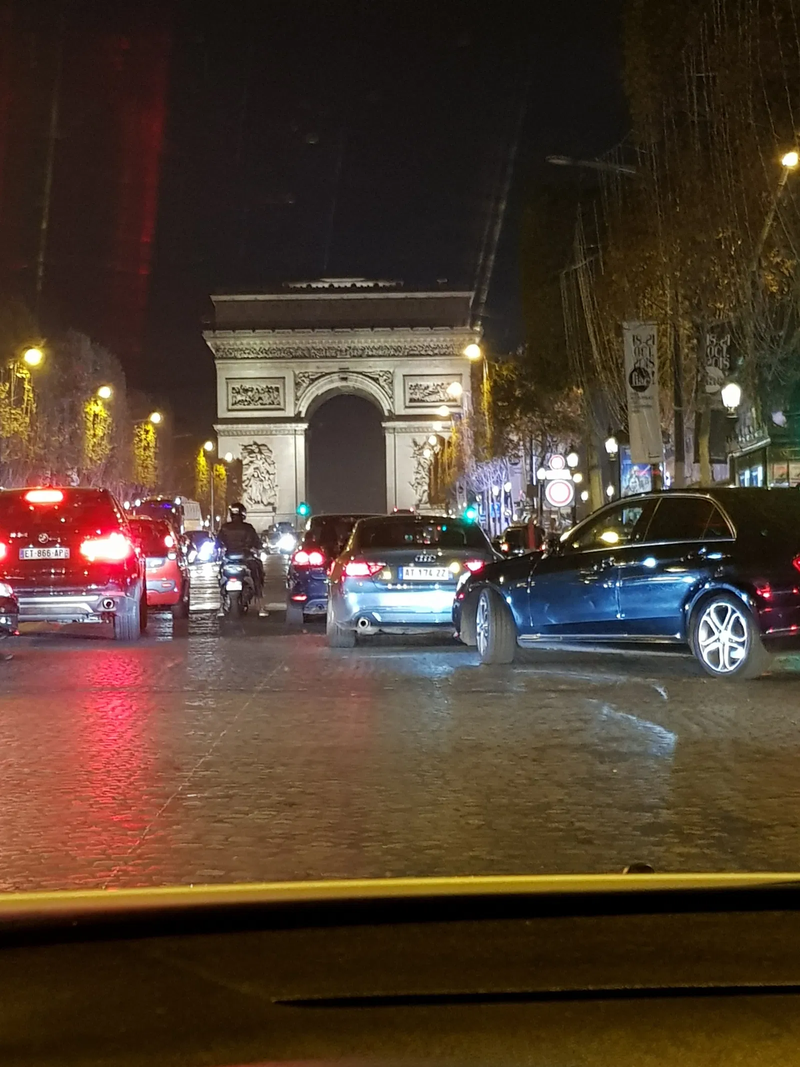 Flat Place du Chancelier Adenauer in Paris