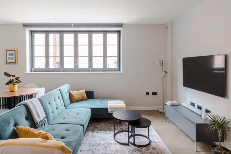 House Huntsworth Mews in City of Westminster