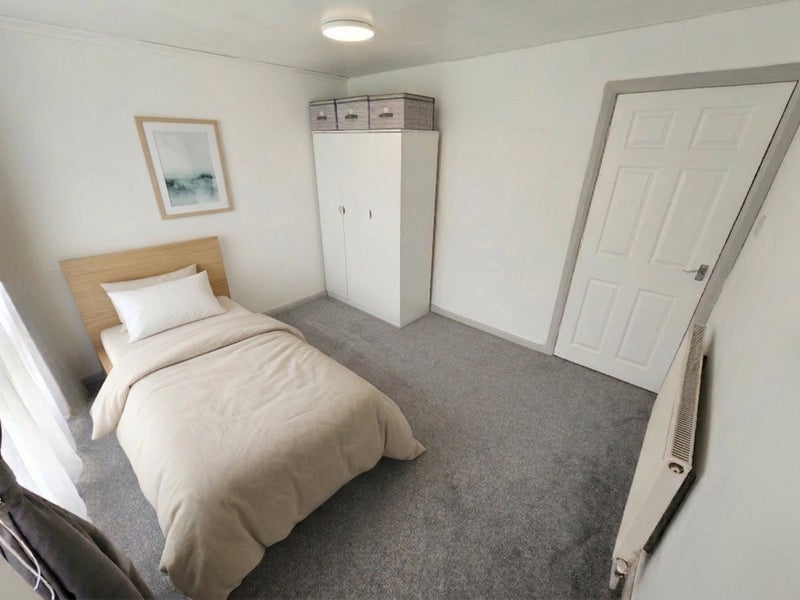 Room Croyde Close in Leicester
