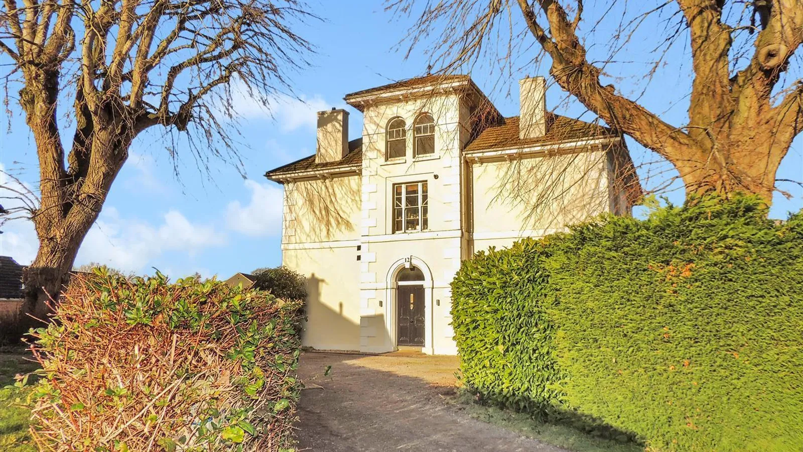 Flat Earlstone Crescent in Cadbury Heath