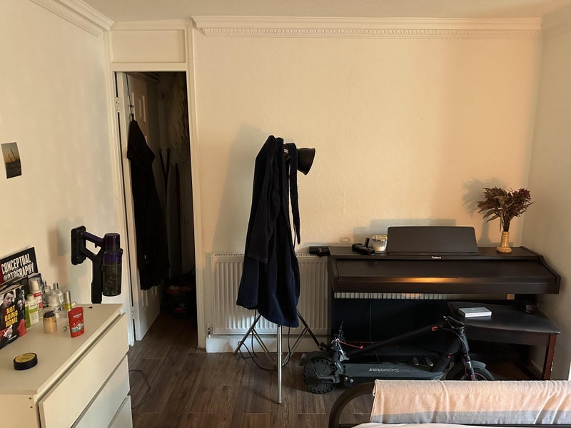 Room Langdale Close in Greater London