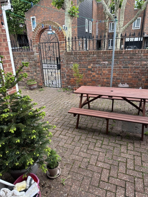 Room Langdale Close in Greater London
