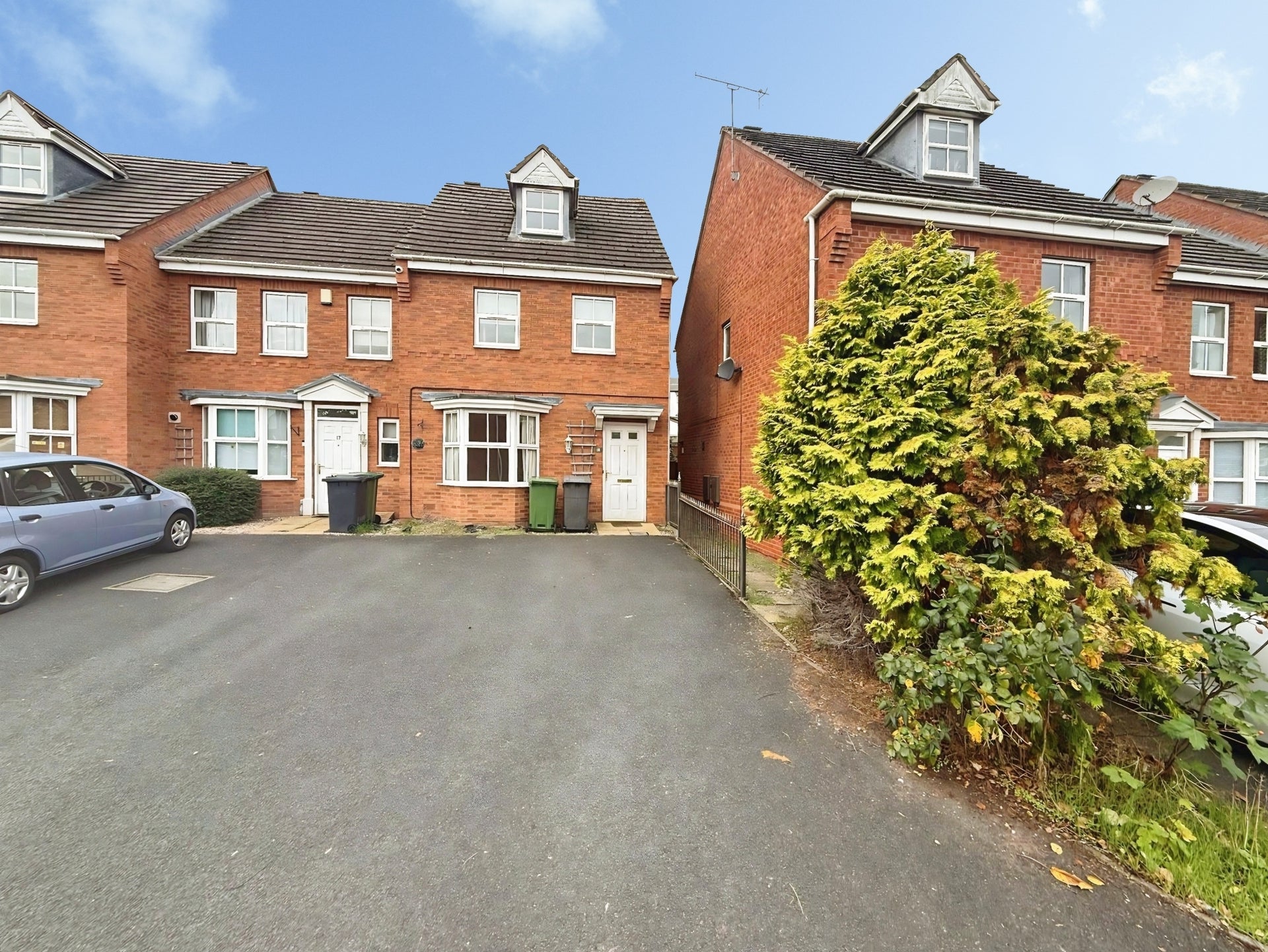 House Anton Close in Wyre Forest