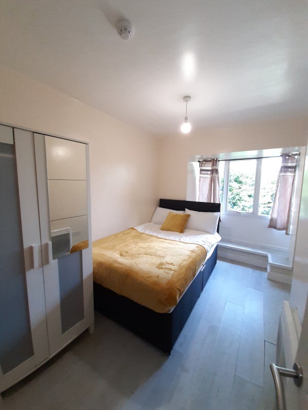 Room Luscombe Road in Coventry