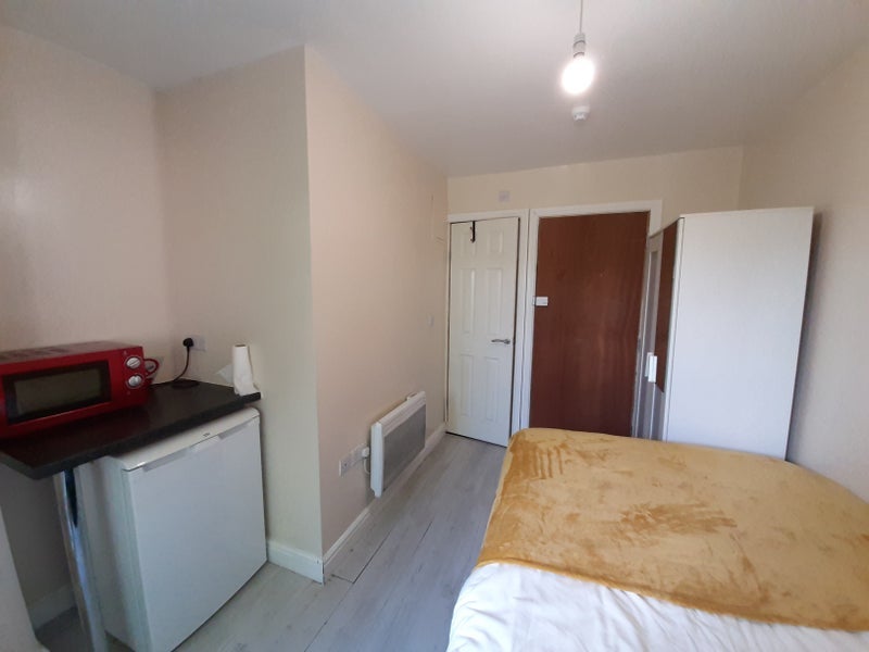 Room Luscombe Road in Coventry