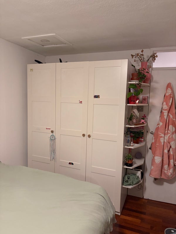 Room Tibbets Close in Greater London