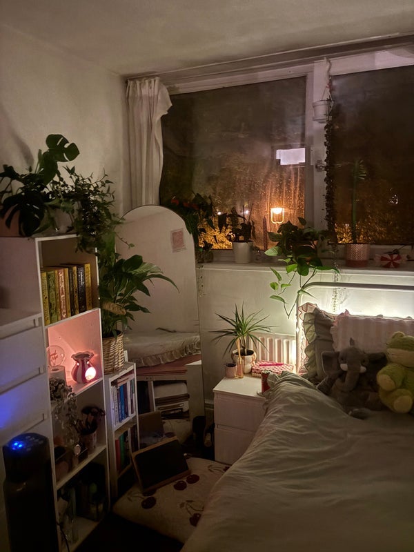 Room Tibbets Close in Greater London