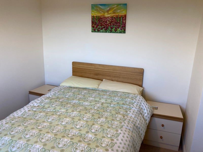 Room Victoria Close in Mid Suffolk