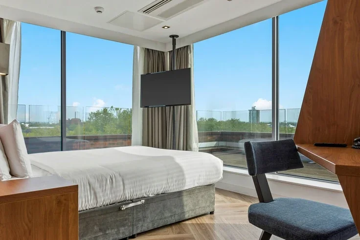 Room West Ham Lane in Greater London