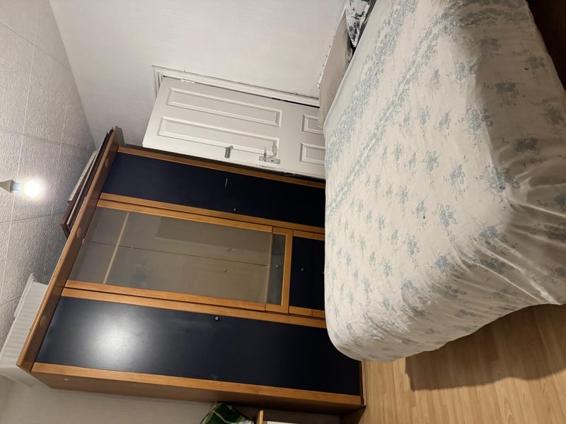 Room Croyland Road in Greater London