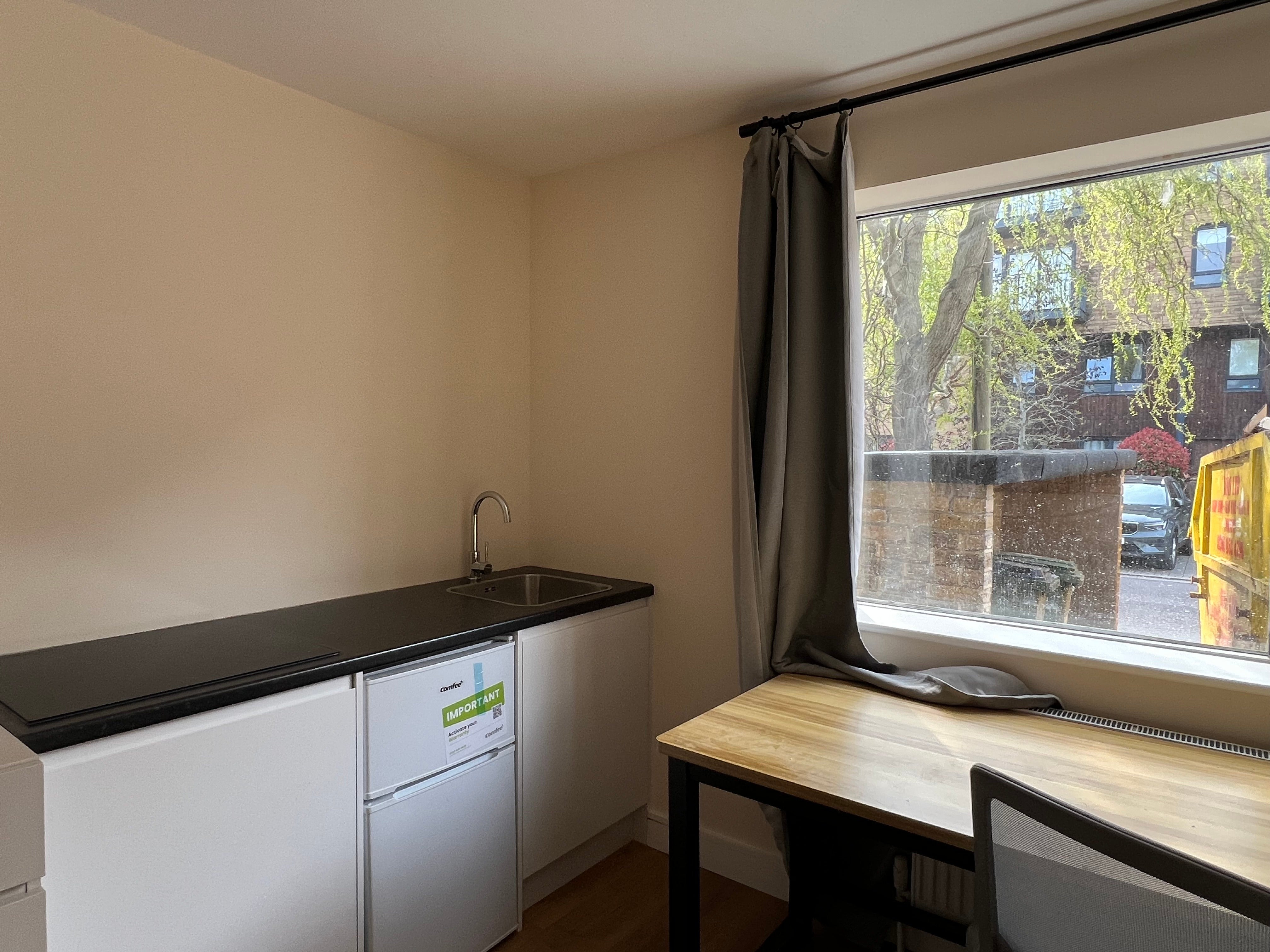 Flat Meadowside in Greater London