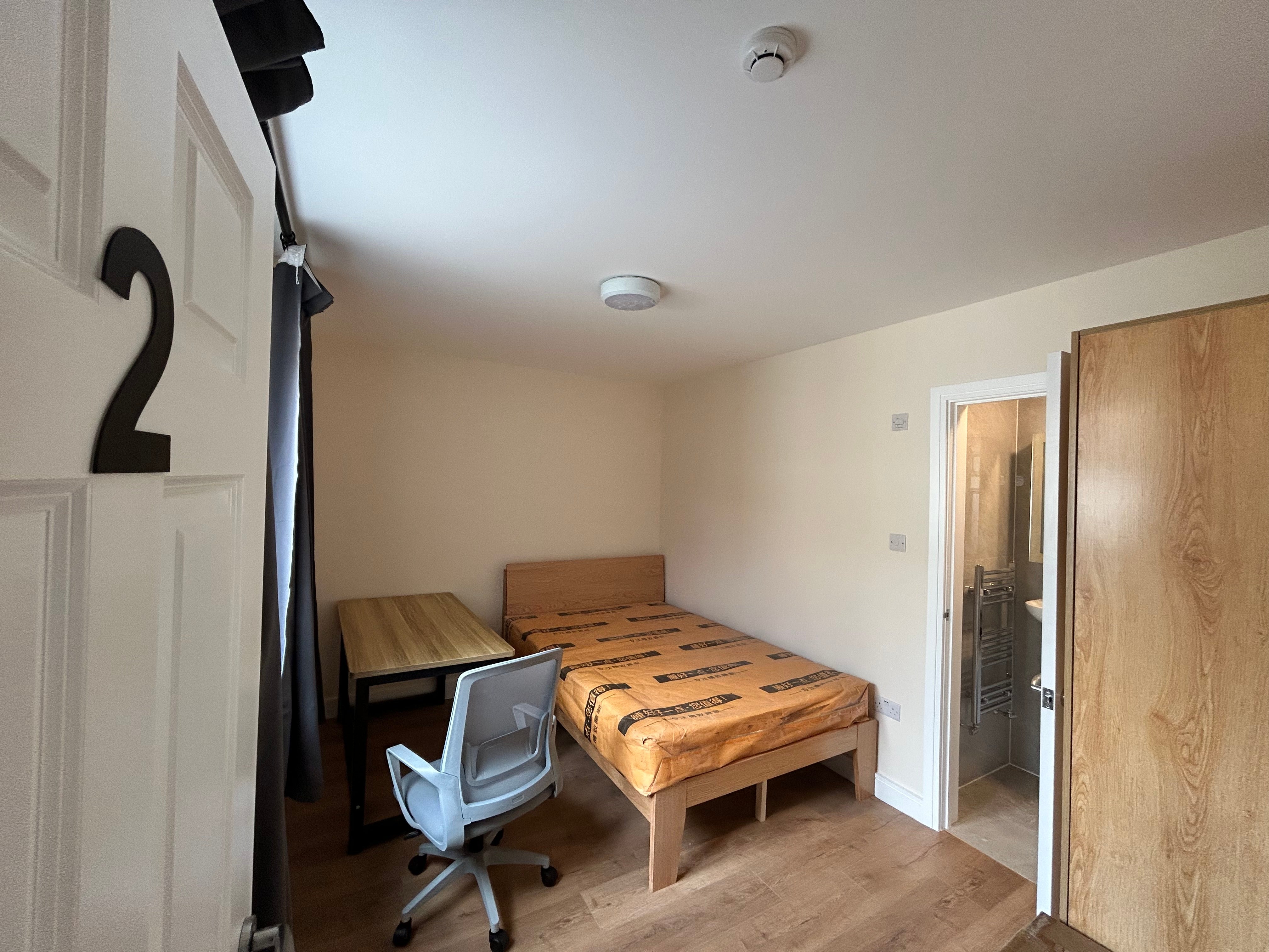 Flat Meadowside in Greater London