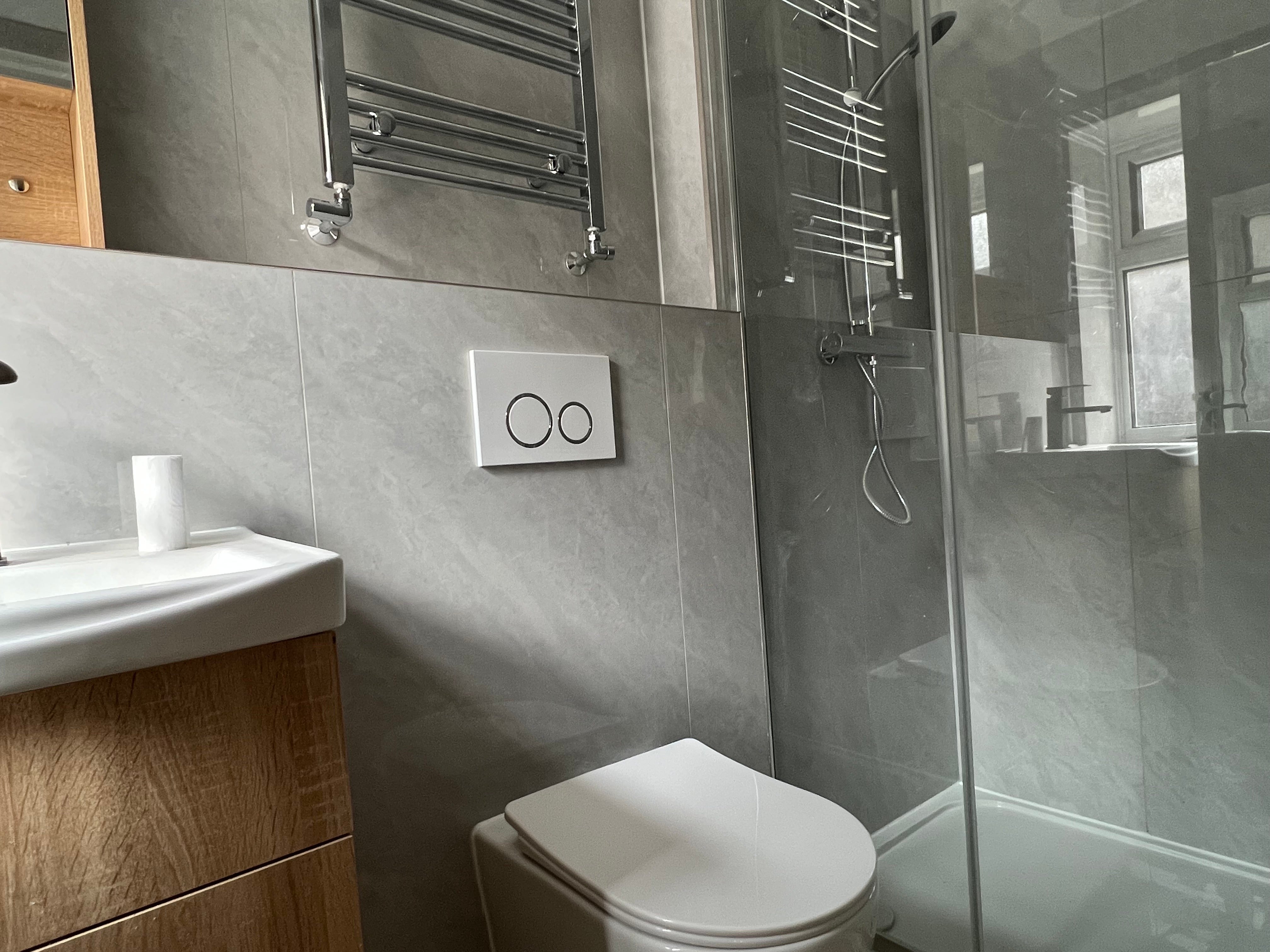 Flat Meadowside in Greater London