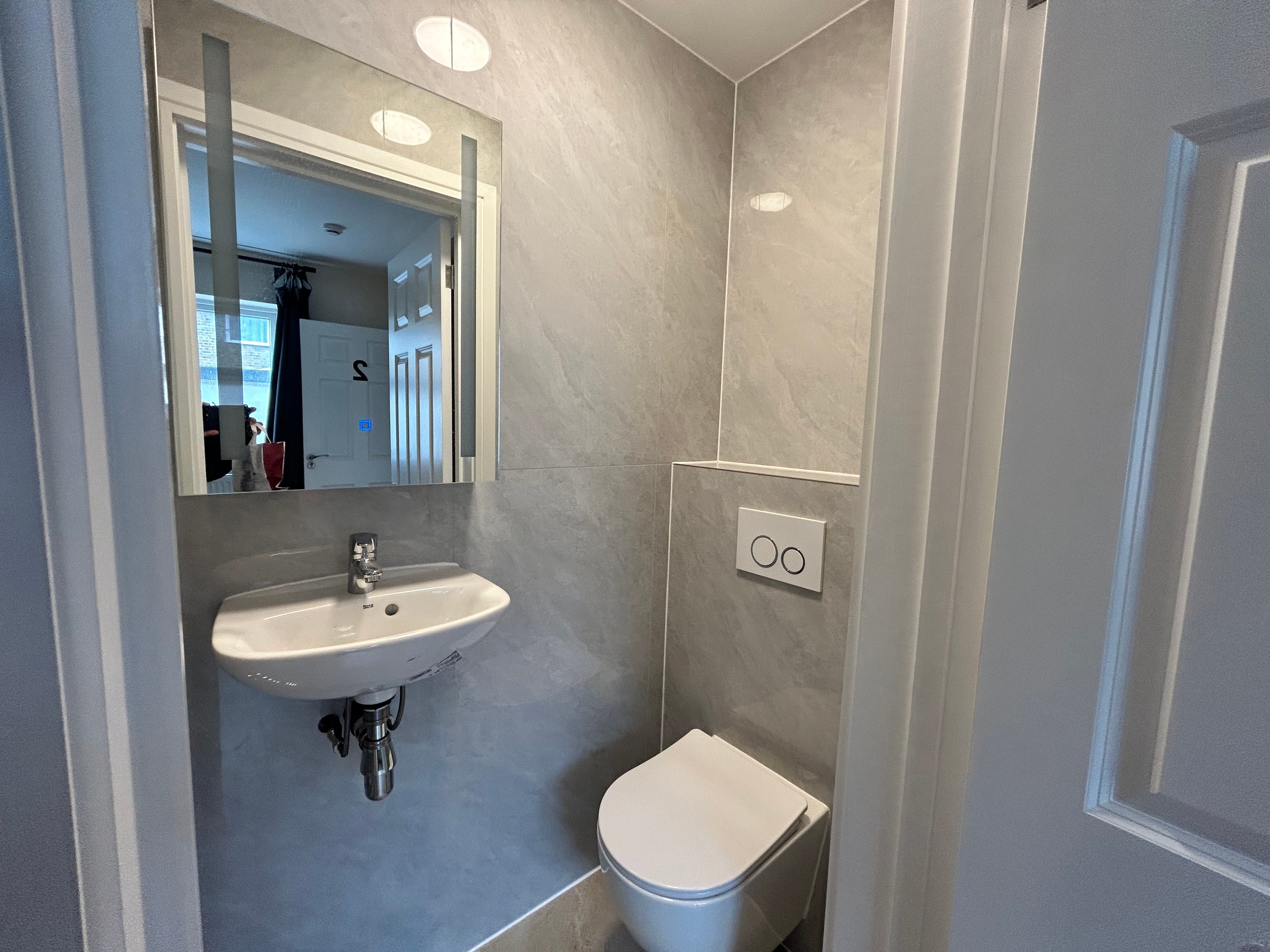 Flat Meadowside in Greater London