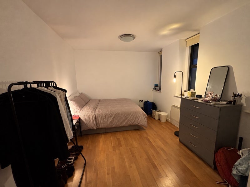 Room Fieldgate Street in Greater London