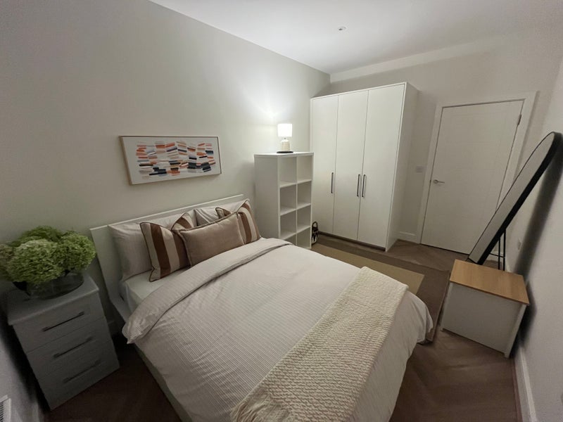 Room Heron Drive in Slough