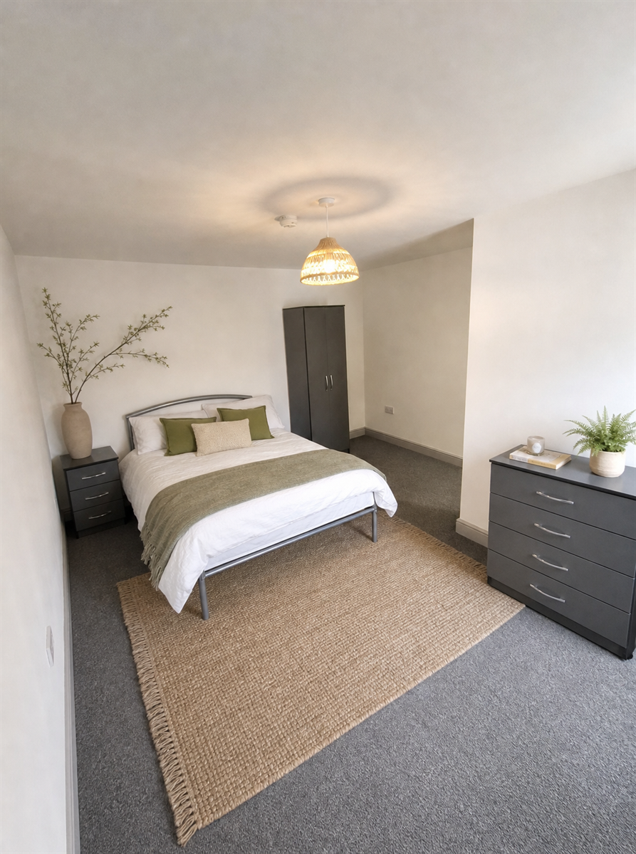 Room Fletcher Street in South Kesteven