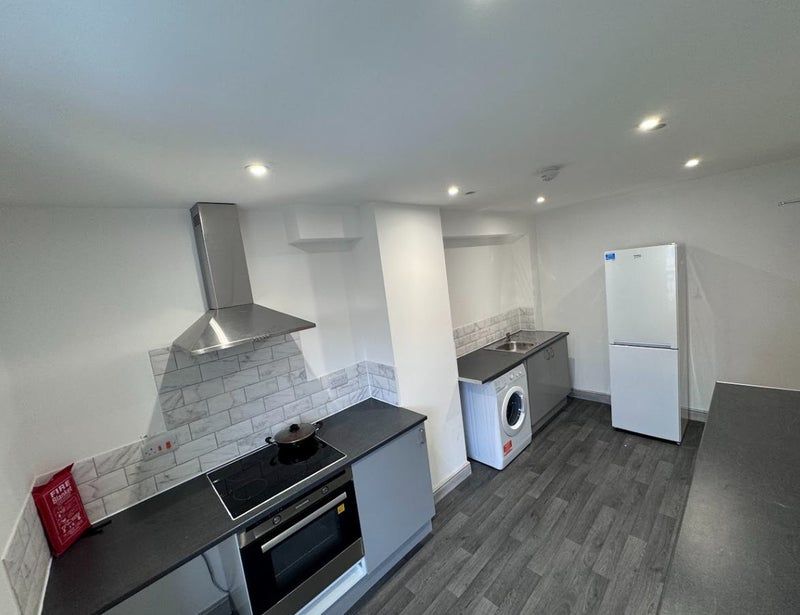Room Fletcher Street in South Kesteven