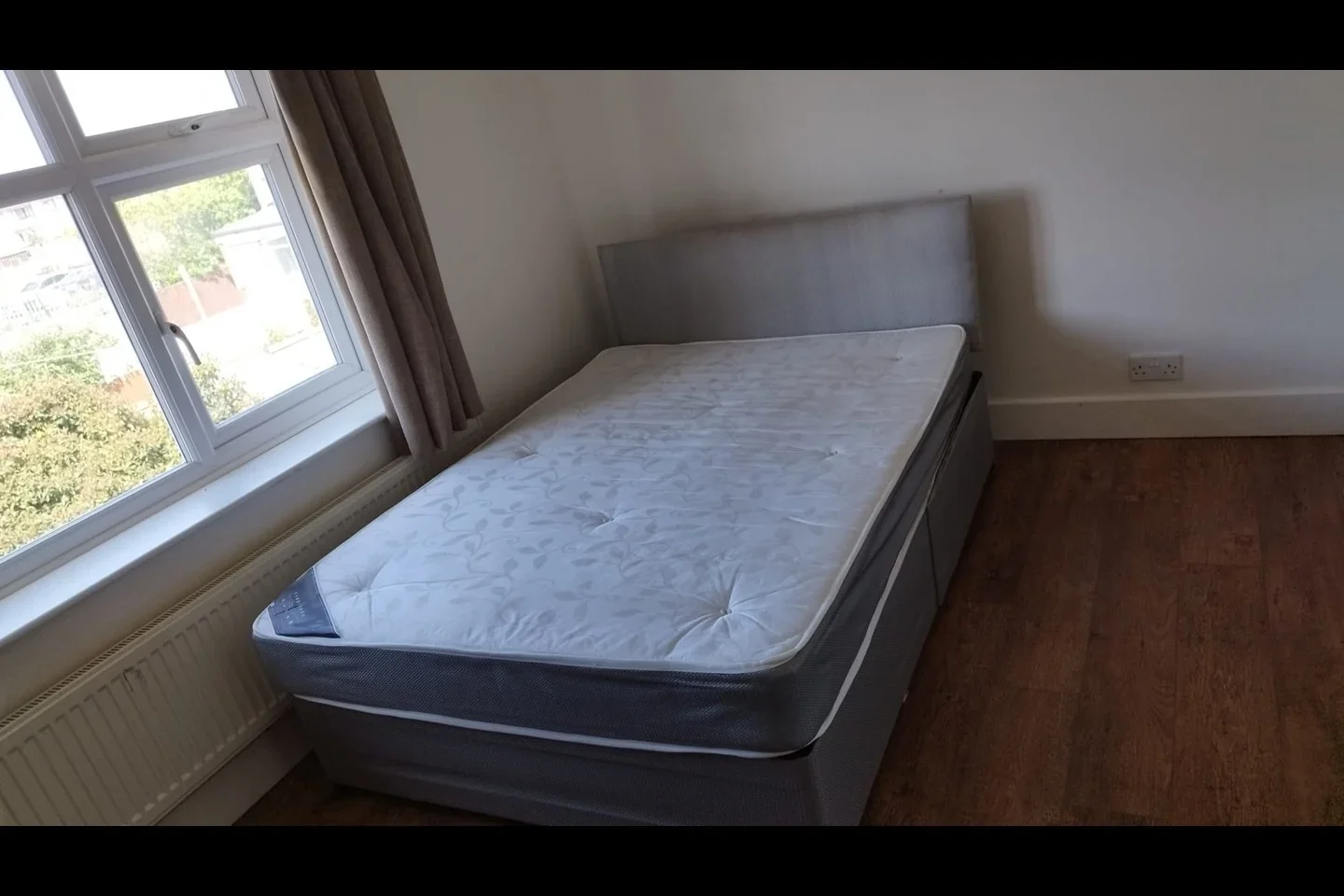 Room Maybank Avenue in Greater London