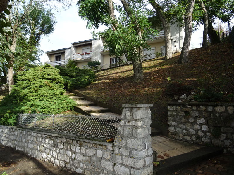 Maison Quai du Port à Saint-Denis-de-l'Hôtel
