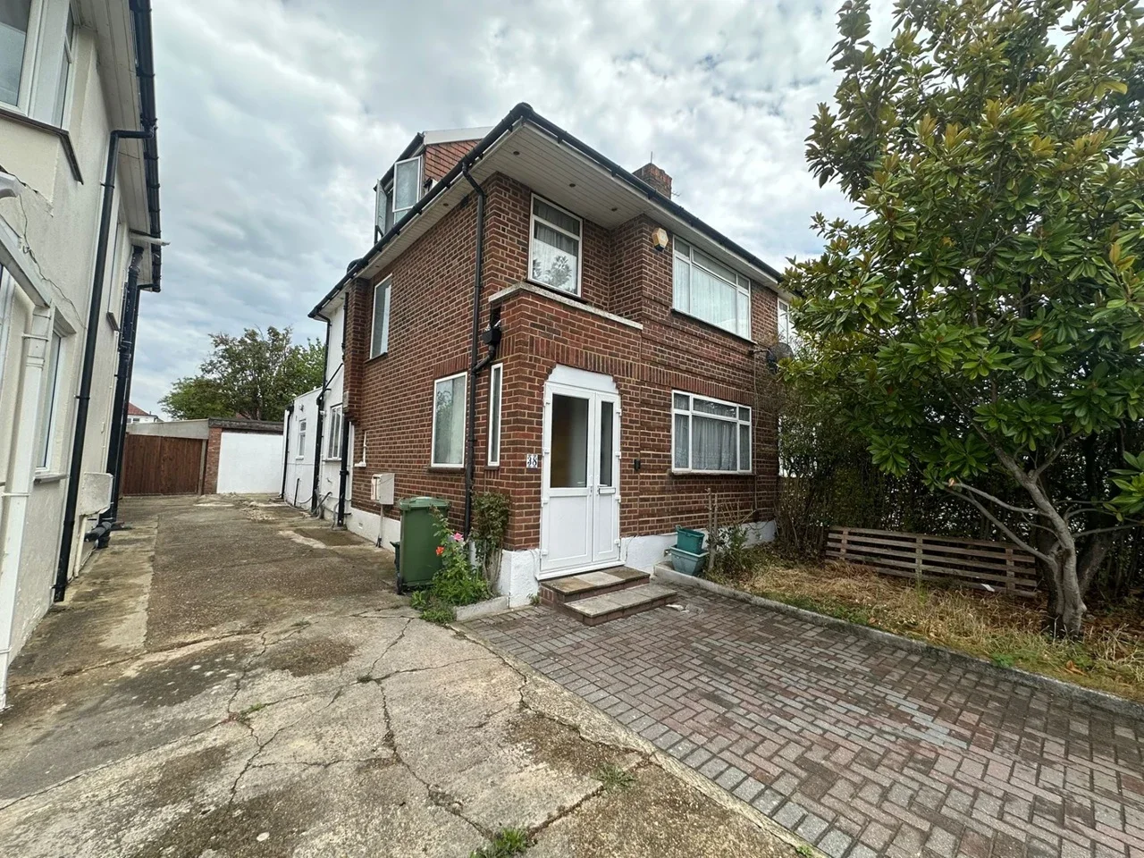 House Branksome Way in Greater London