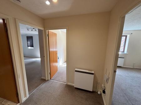 Flat Hamilton Walk in Greater London