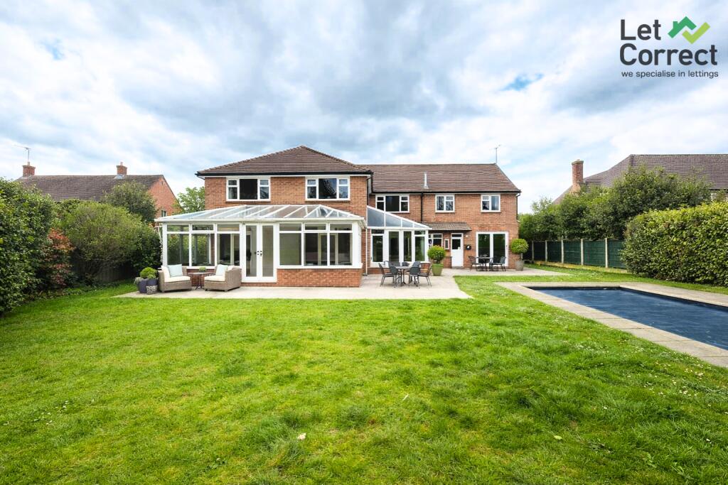 House Manor Road in Maidenhead