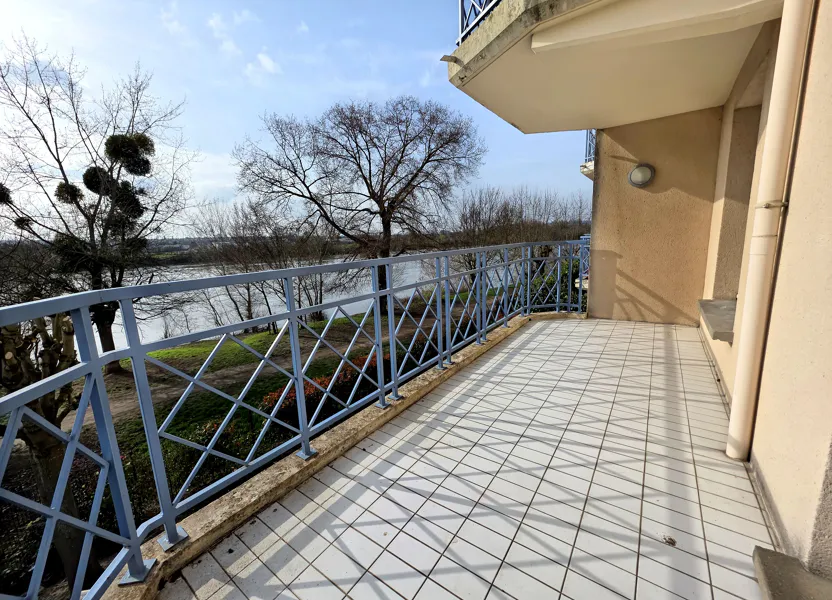 Flat Quai Auguste Roy in Triel-sur-Seine