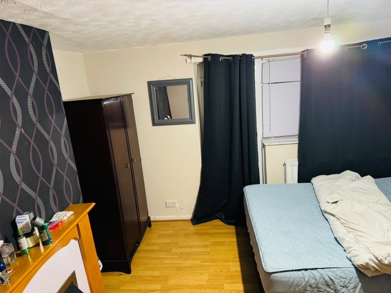 Room Smith Street in Preston