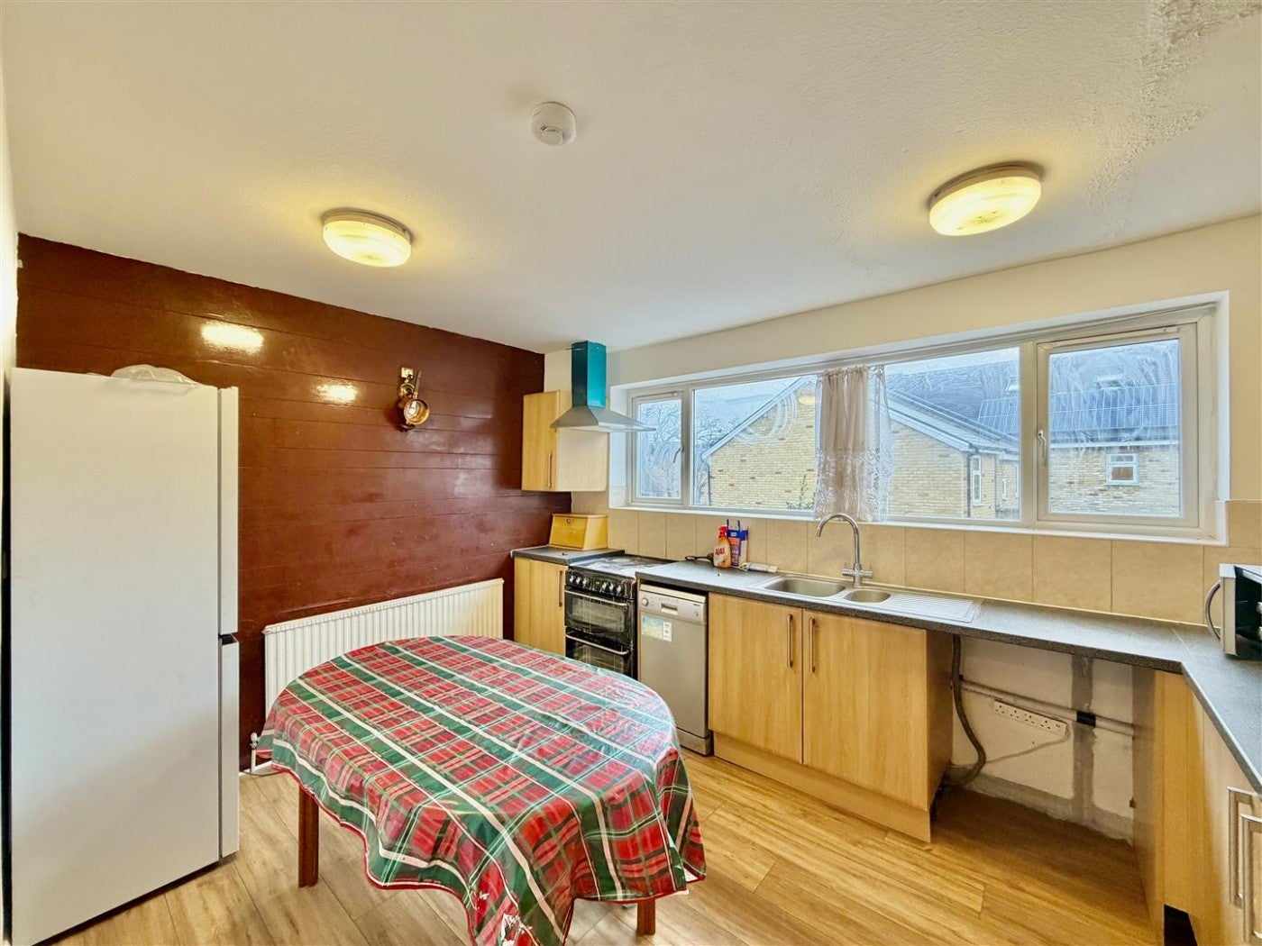 House Bath Road in Greater London