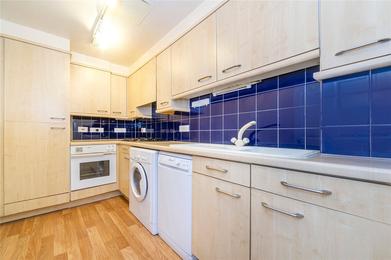 Flat Knaresborough Place in Greater London